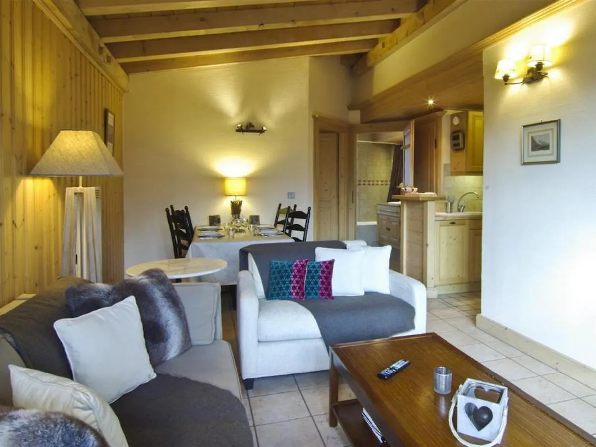 Apartment Bel Appartement A Chamonix, Proche Du Centre Et Des Pistes, Pour 6 Personnes, Avec Parking Et Wifi - Fr-1-343-168 France