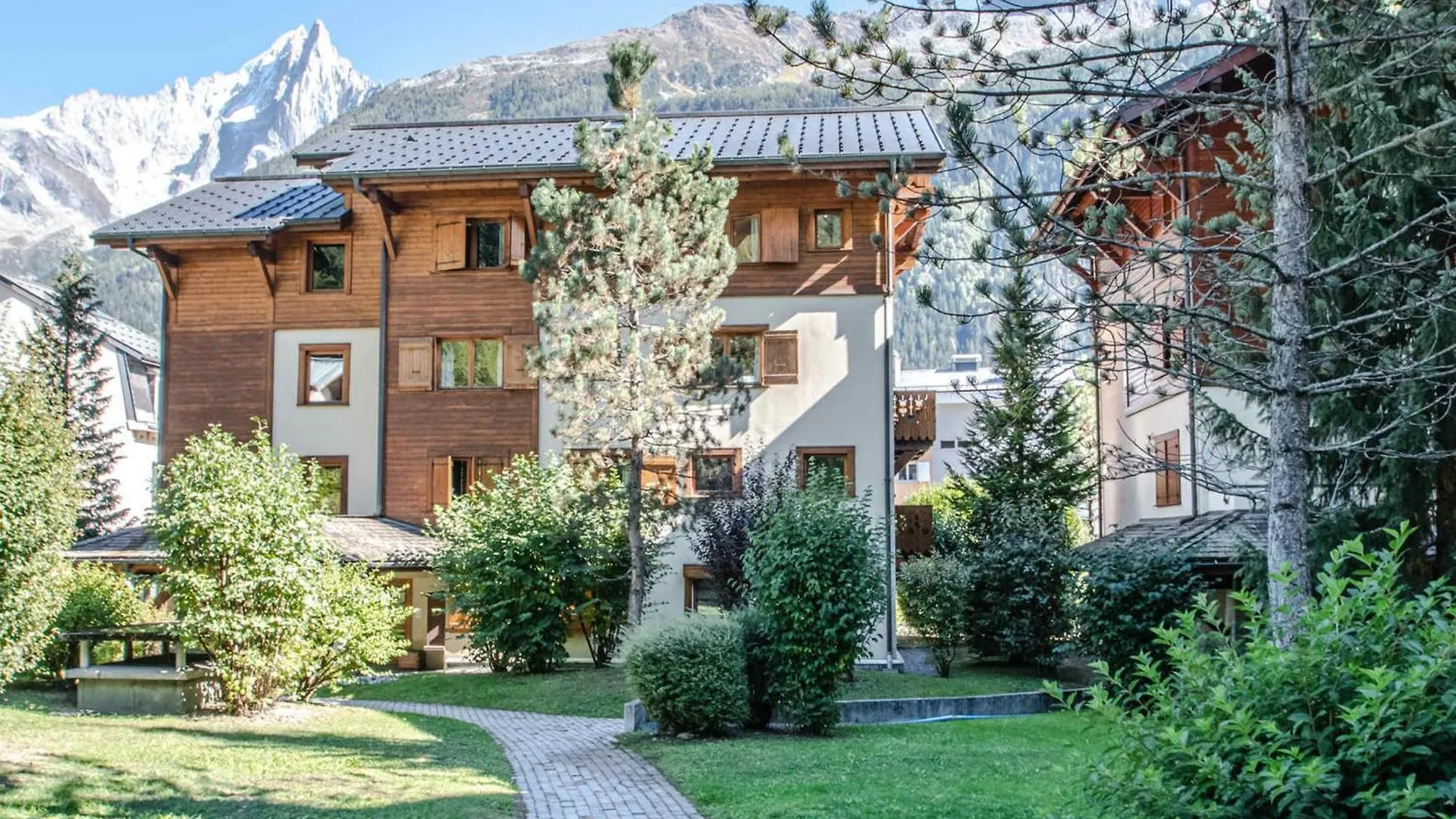 Bel Appartement A Chamonix, Proche Du Centre Et Des Pistes, Pour 6 Personnes, Avec Parking Et Wifi - Fr-1-343-168